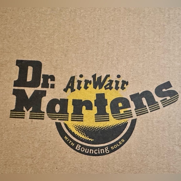 Dr. Martens 8053 5-Eye Platform Casual Shoe - Black - Picture 5 of 5